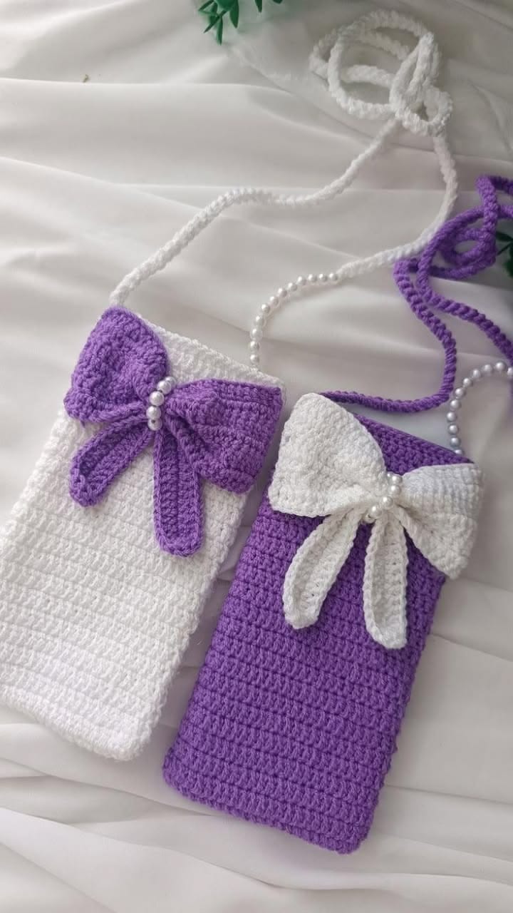 Crochet Mobile Pouch